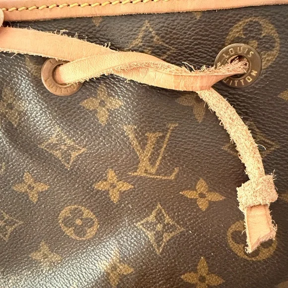 Louis Vuitton Gm backpack - Picture 3 of 11